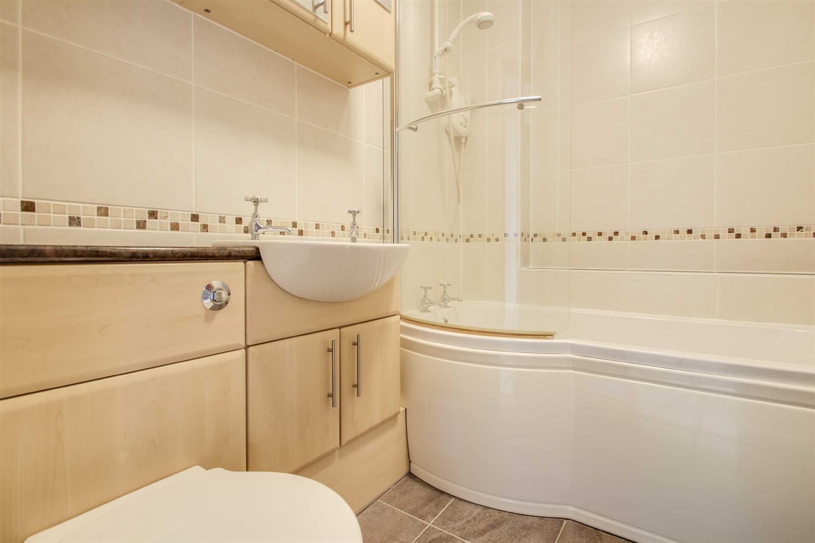 Isaacson Drive, Wavendon Gate, Milton Keynes